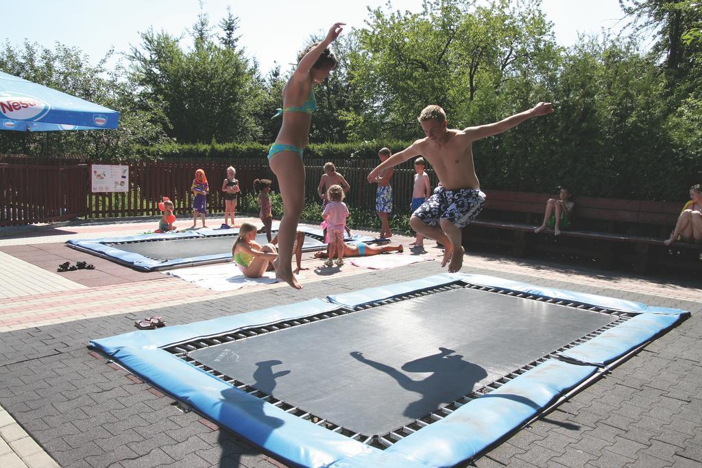 Готель Camping Oase Praha Zlatniky  Екстер'єр фото